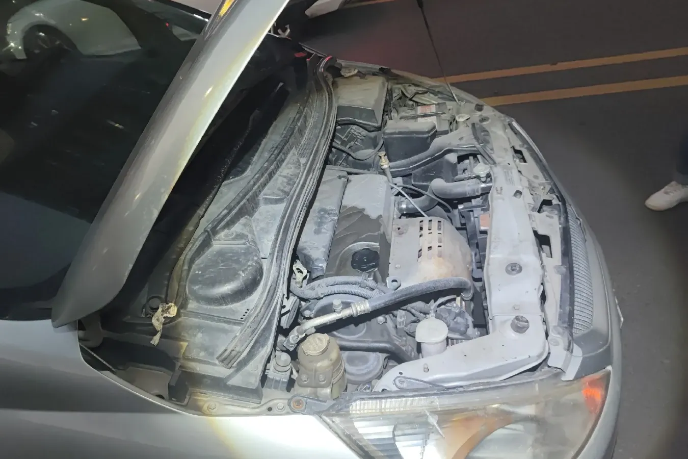 2009 Mitsubishi Grandis 2.4L 165HP L4 4AT,autocango,china used car exporter,china ev exporter,chinese used car exporter,chinese used ev exporter