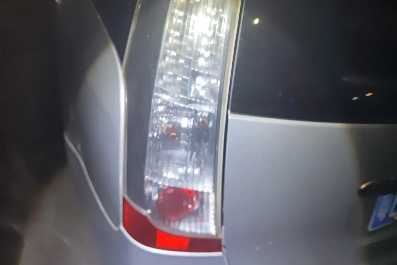 2009 Mitsubishi Grandis 2.4L 165HP L4 4AT,autocango,china used car exporter,china ev exporter,chinese used car exporter,chinese used ev exporter