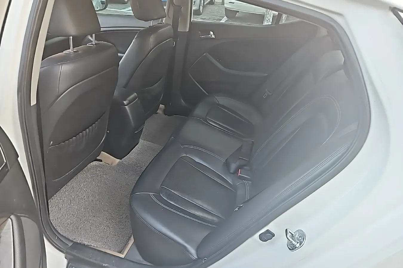 2012 Kia K5 2.0L 162HP L4 6AT,autocango,china used car exporter,china ev exporter,chinese used car exporter,chinese used ev exporter