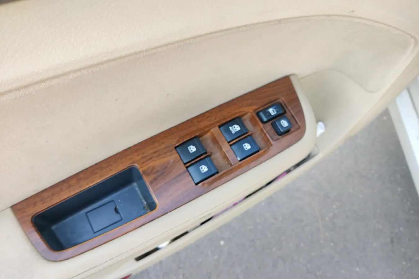 2016 GAC Trumpchi GA5 1.0L 61HP L4 PHEV 13KWH,autocango,china used car exporter,china ev exporter,chinese used car exporter,chinese used ev exporter