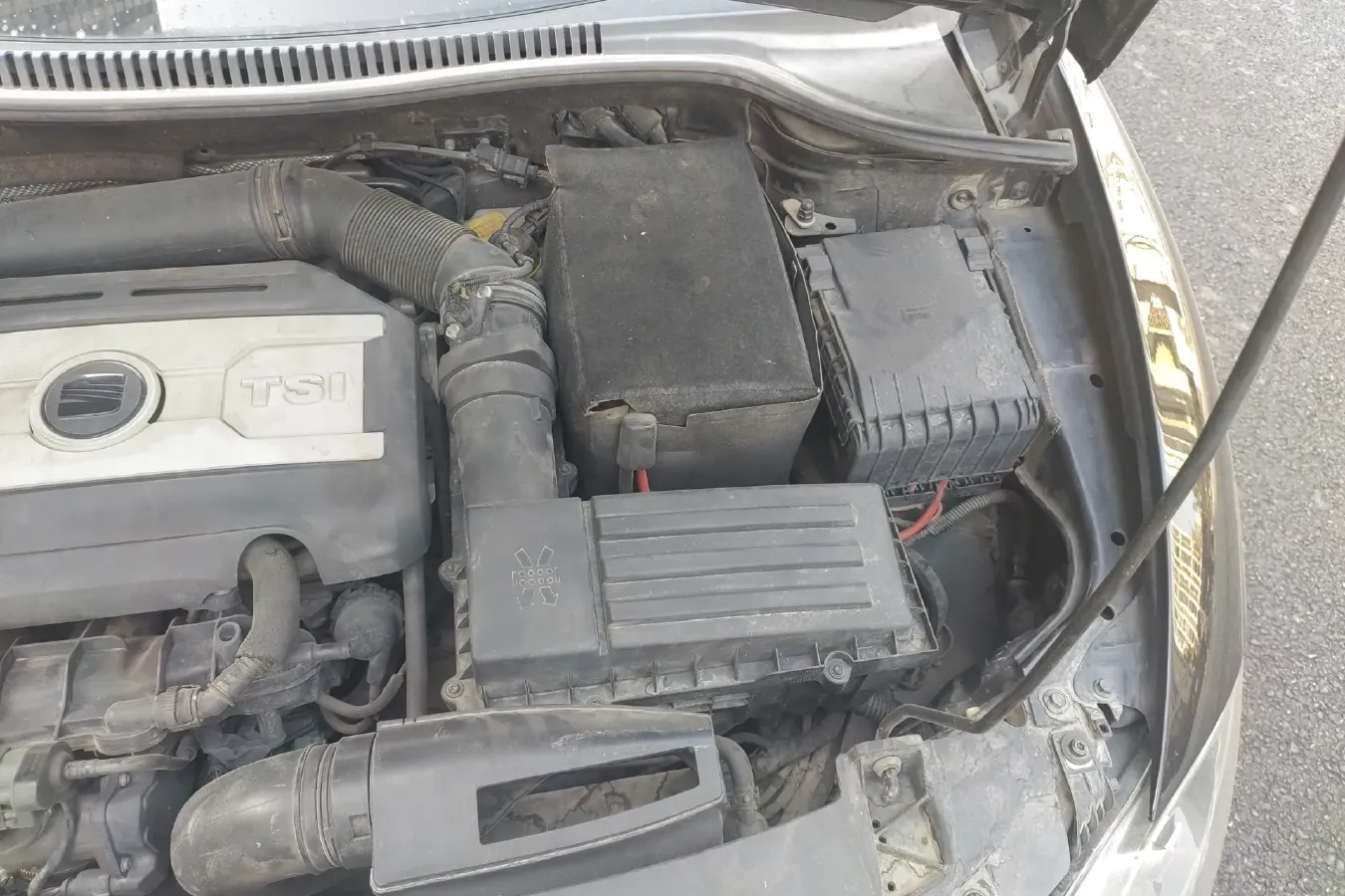 2012 Seat Leon 2.0T 211HP L4 6DCT,autocango,china used car exporter,china ev exporter,chinese used car exporter,chinese used ev exporter