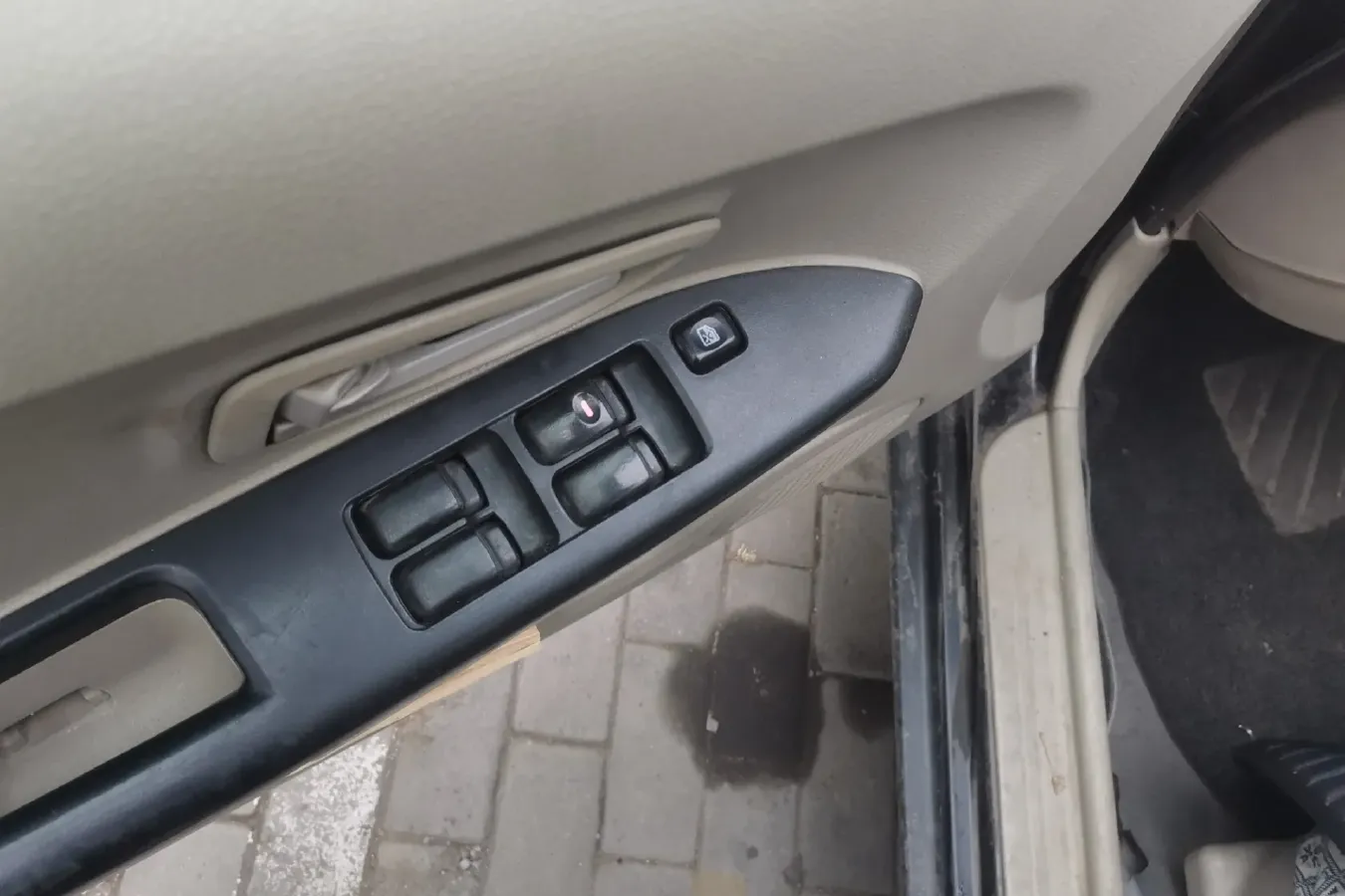 2015 Soueast V3 1.5L 120HP L4 5MT,autocango,china used car exporter,china ev exporter,chinese used car exporter,chinese used ev exporter