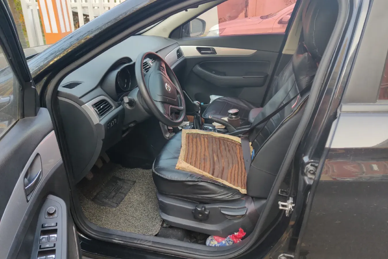 2016 BeiJing Auto Senova X55 1.5L 116HP L4 5MT,autocango,china used car exporter,china ev exporter,chinese used car exporter,chinese used ev exporter