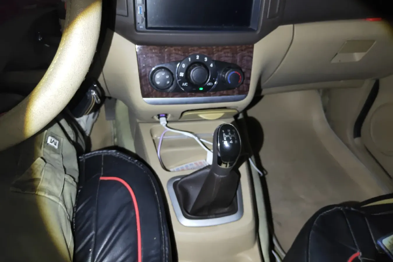 2014 BAIC WeiWang M20 1.5L 116HP L4 5MT,autocango,china used car exporter,china ev exporter,chinese used car exporter,chinese used ev exporter