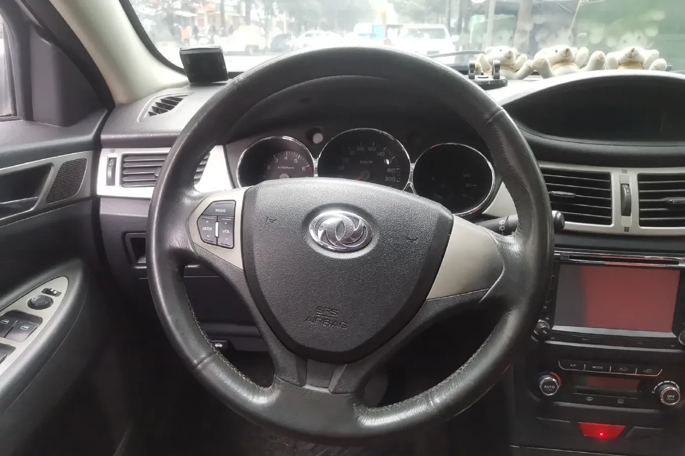 2011 DongFeng Aeolus H30 1.6L 106HP L4 5MT,autocango,china used car exporter,china ev exporter,chinese used car exporter,chinese used ev exporter