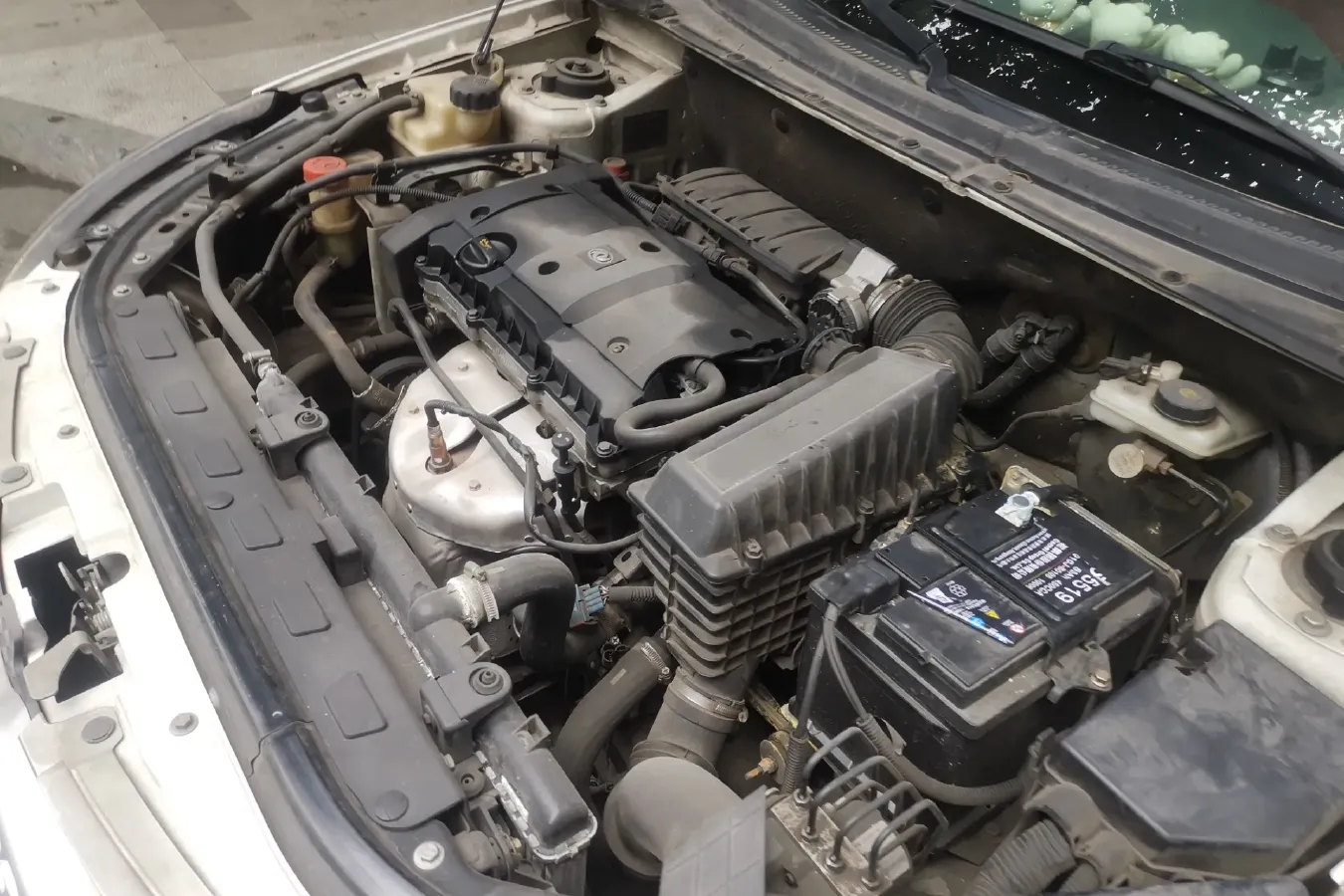 2011 DongFeng Aeolus H30 1.6L 106HP L4 5MT,autocango,china used car exporter,china ev exporter,chinese used car exporter,chinese used ev exporter