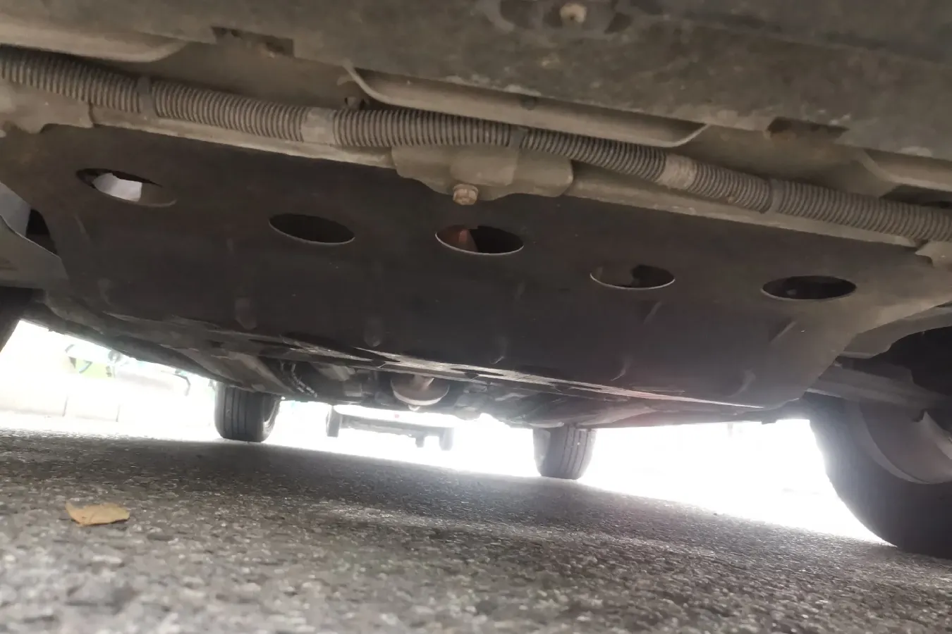 2011 DongFeng Aeolus H30 1.6L 106HP L4 5MT,autocango,china used car exporter,china ev exporter,chinese used car exporter,chinese used ev exporter