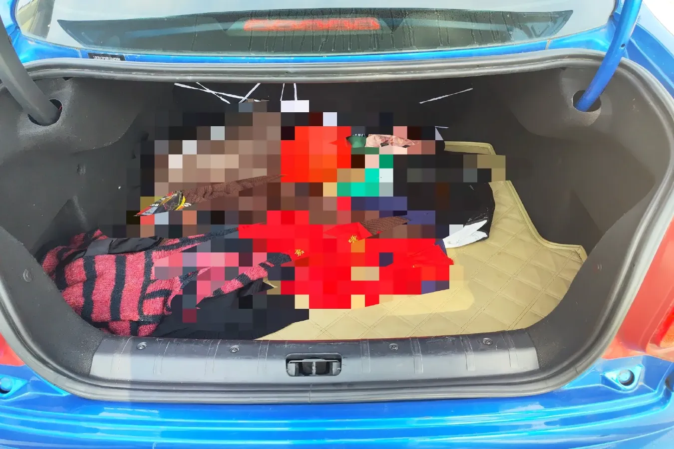 2011 Peugeot 207 1.4L 76HP L4 5MT,autocango,china used car exporter,china ev exporter,chinese used car exporter,chinese used ev exporter