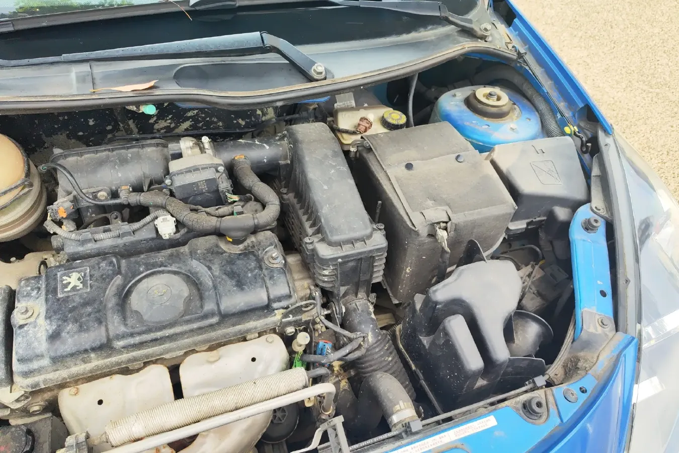 2011 Peugeot 207 1.4L 76HP L4 5MT,autocango,china used car exporter,china ev exporter,chinese used car exporter,chinese used ev exporter