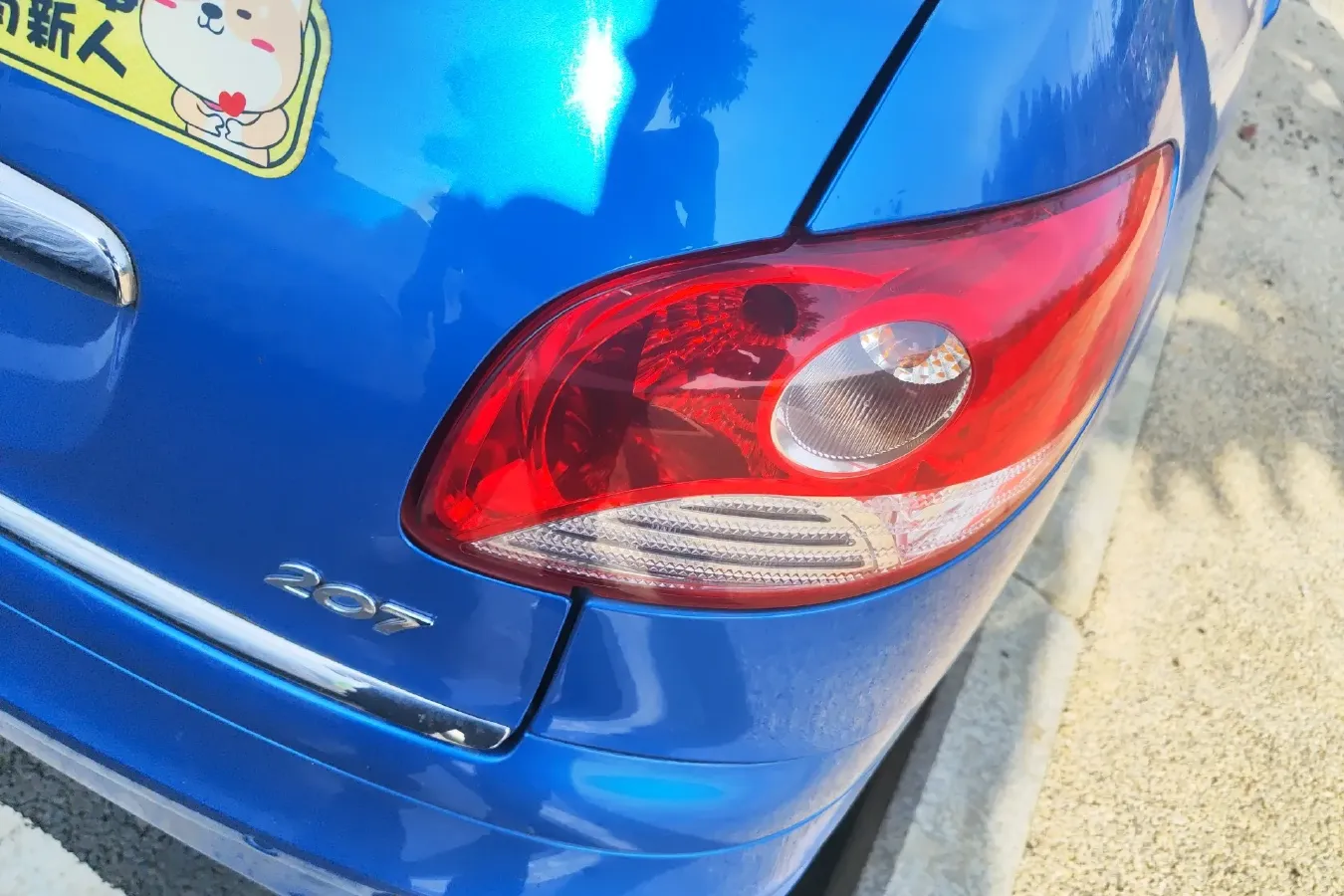 2011 Peugeot 207 1.4L 76HP L4 5MT,autocango,china used car exporter,china ev exporter,chinese used car exporter,chinese used ev exporter