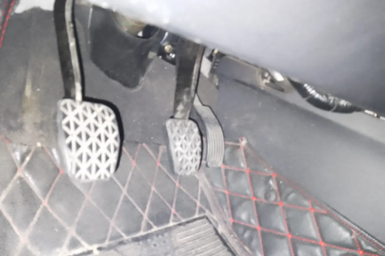 2017 HaiMa M6 1.6L 118HP L4 5MT,autocango,china used car exporter,china ev exporter,chinese used car exporter,chinese used ev exporter