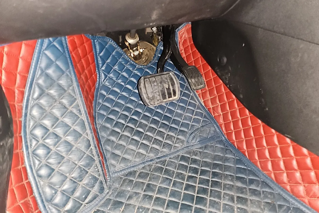 2015 Peugeot 308S 1.6T 167HP L4 6AT,autocango,china used car exporter,china ev exporter,chinese used car exporter,chinese used ev exporter