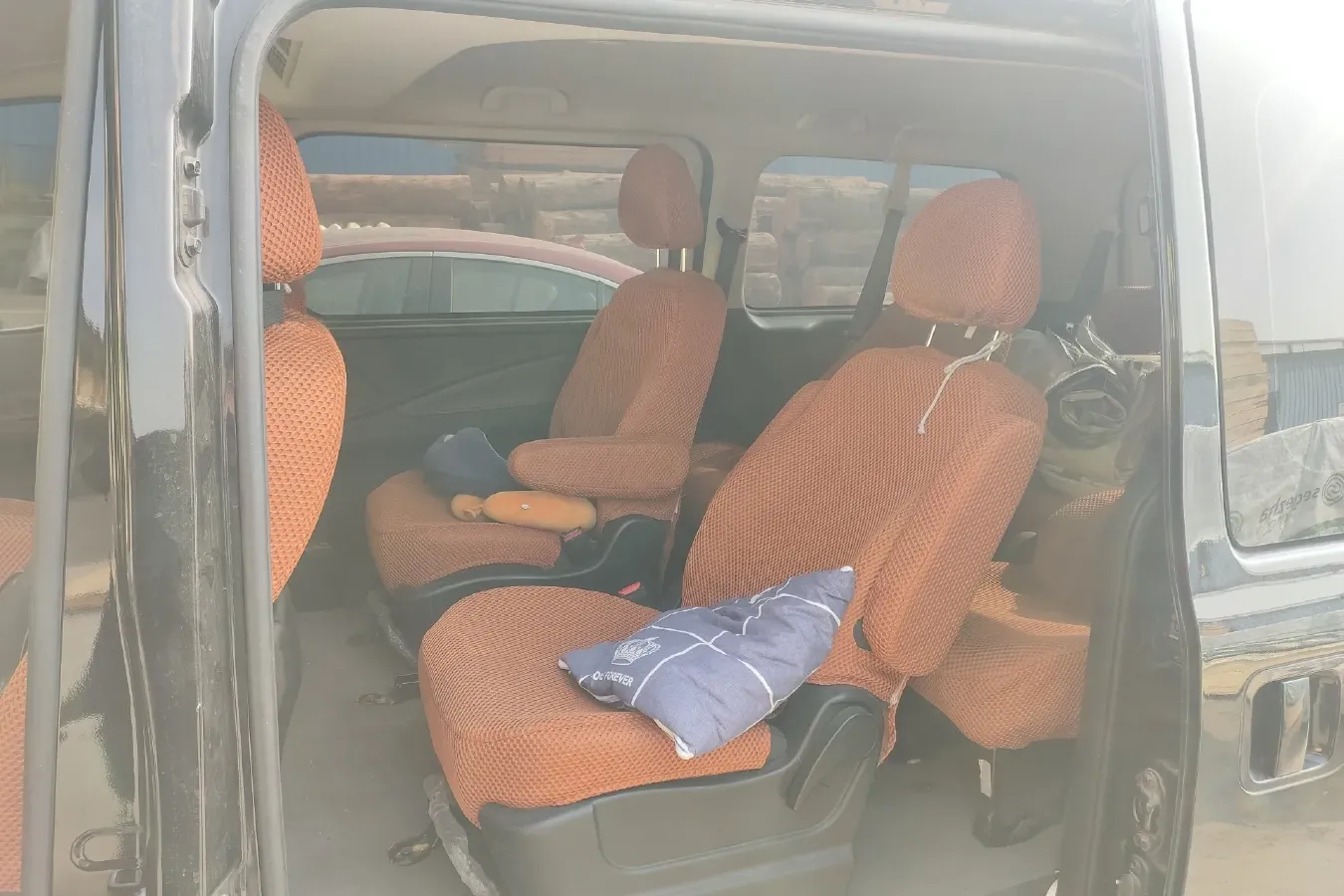 2021 DongFeng Forthing LingZhi Plus 2.0L 133HP L4 6MT,autocango,china used car exporter,china ev exporter,chinese used car exporter,chinese used ev exporter