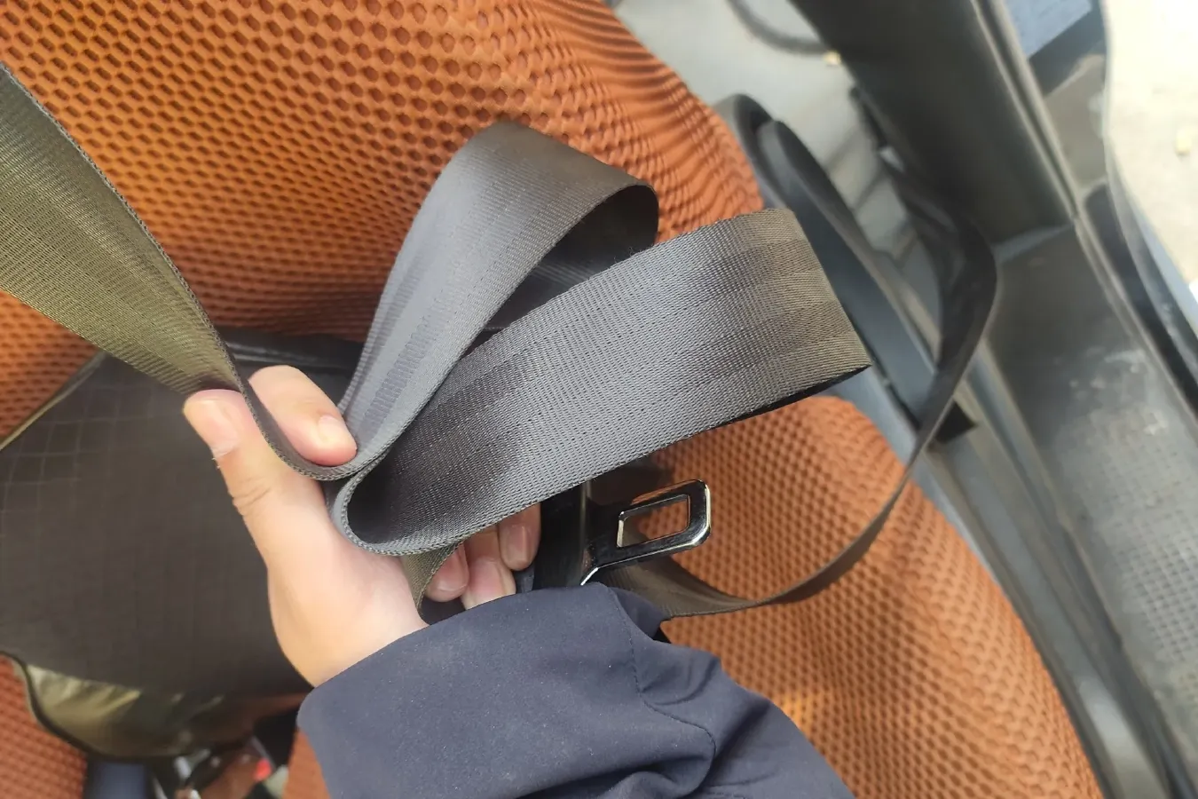 2021 DongFeng Forthing LingZhi Plus 2.0L 133HP L4 6MT,autocango,china used car exporter,china ev exporter,chinese used car exporter,chinese used ev exporter