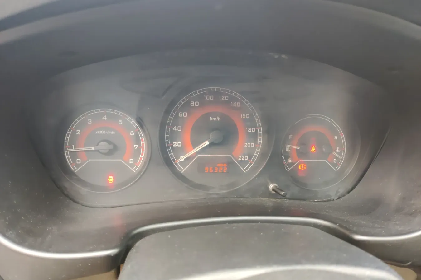 2014 Soueast V3 1.5L 120HP L4 5MT,autocango,china used car exporter,china ev exporter,chinese used car exporter,chinese used ev exporter