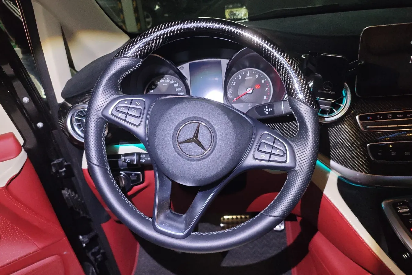 2020 Lorinser LS Series 2.0T 211HP L4 7AT,autocango,china used car exporter,china ev exporter,chinese used car exporter,chinese used ev exporter