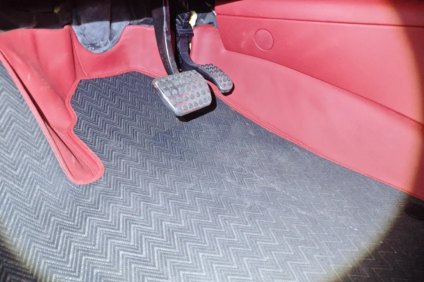 2020 Lorinser LS Series 2.0T 211HP L4 7AT,autocango,china used car exporter,china ev exporter,chinese used car exporter,chinese used ev exporter