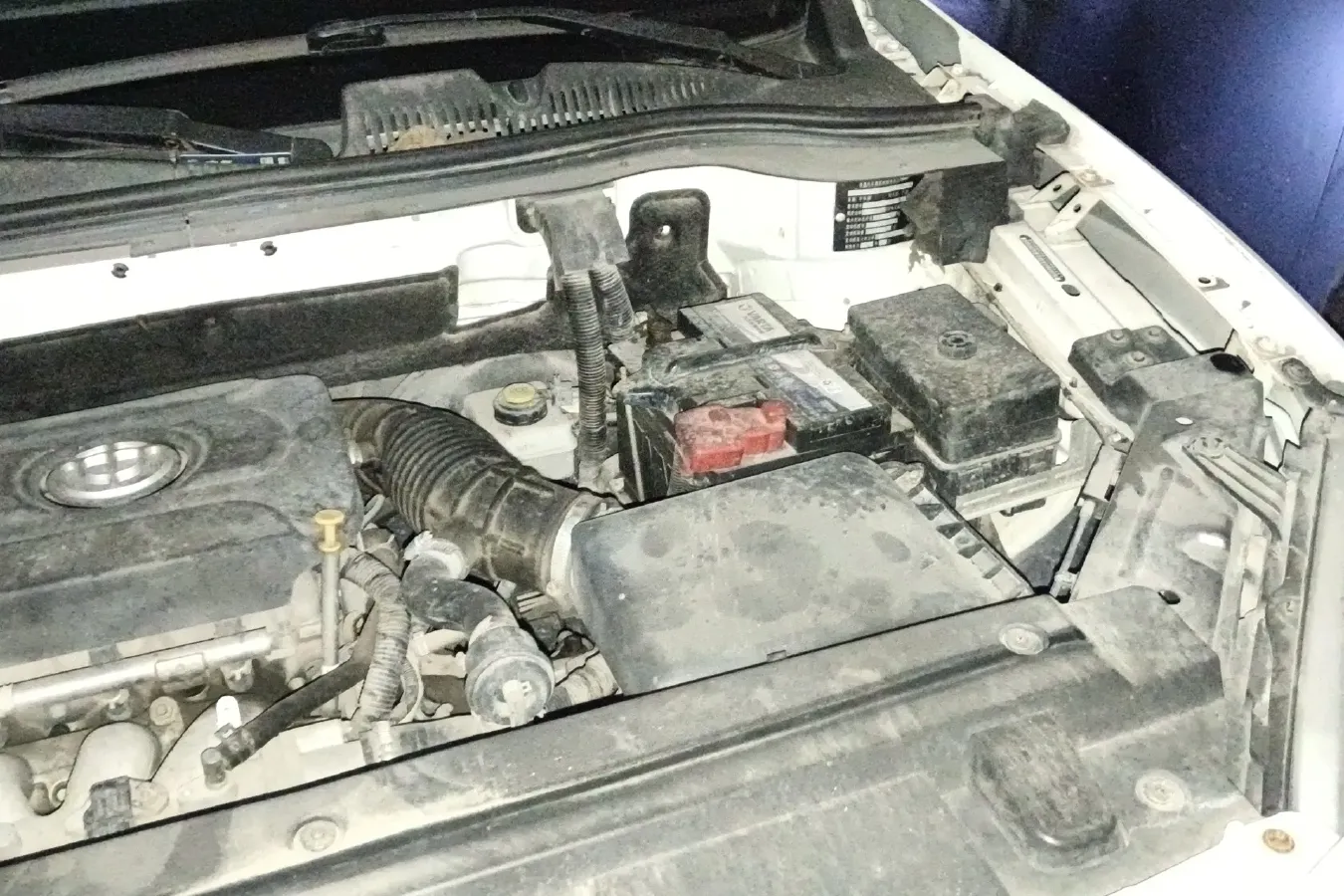 2012 Brilliance Auto V5 1.5T 136HP L4 5MT,autocango,china used car exporter,china ev exporter,chinese used car exporter,chinese used ev exporter