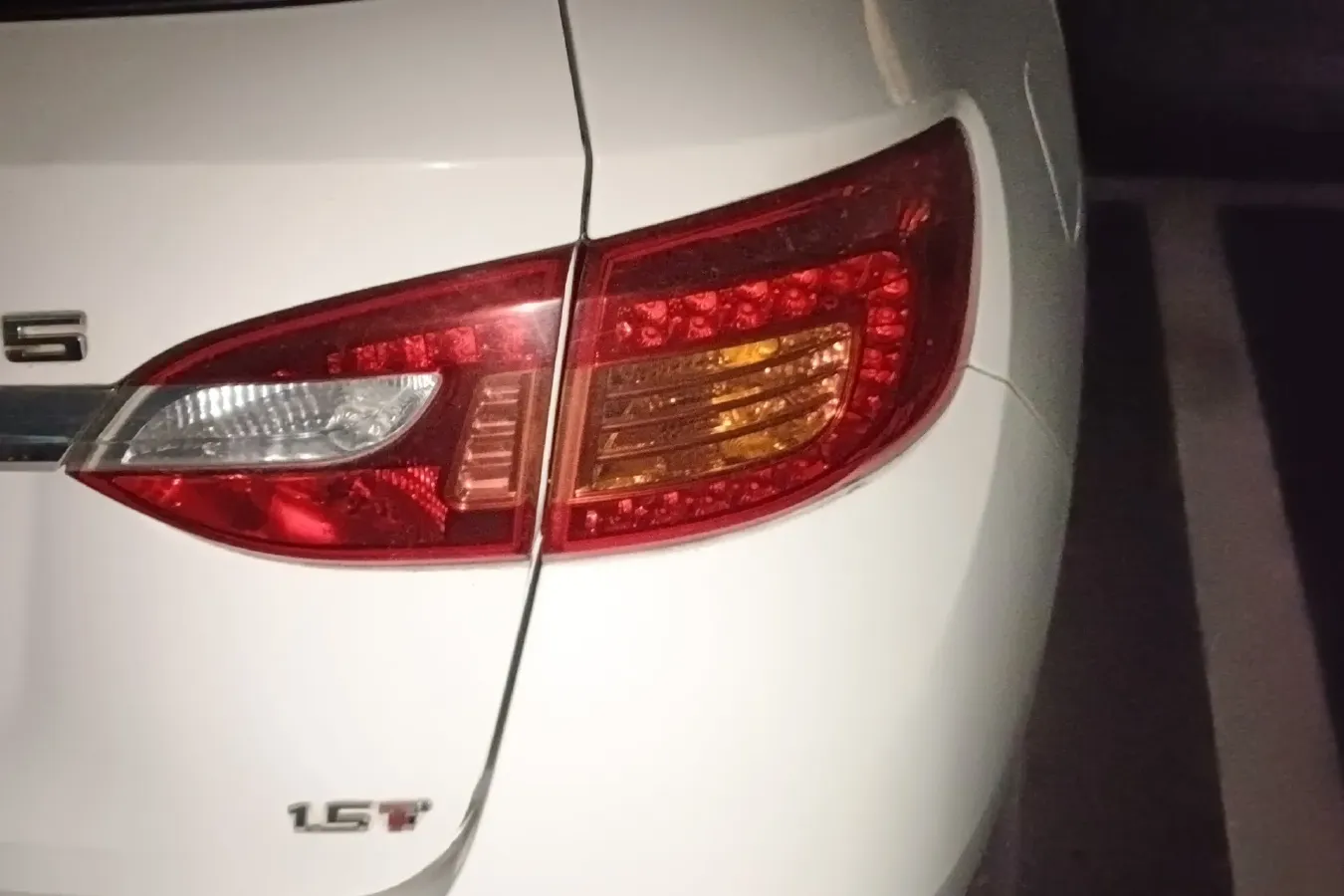 2012 Brilliance Auto V5 1.5T 136HP L4 5MT,autocango,china used car exporter,china ev exporter,chinese used car exporter,chinese used ev exporter