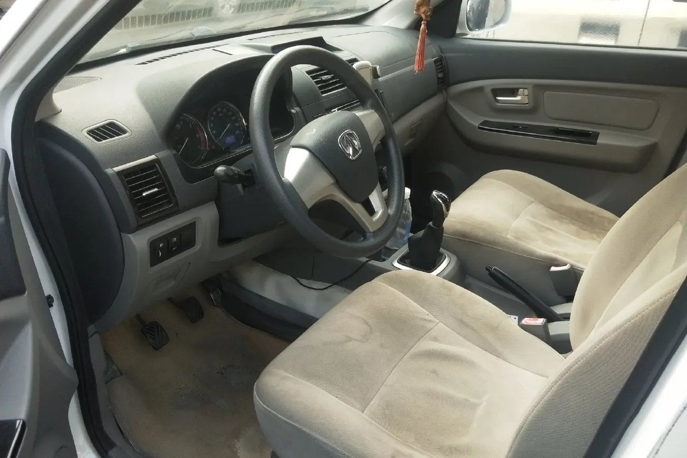 2014 BAIC WeiWang M20 1.5L 102HP L4 5MT,autocango,china used car exporter,china ev exporter,chinese used car exporter,chinese used ev exporter