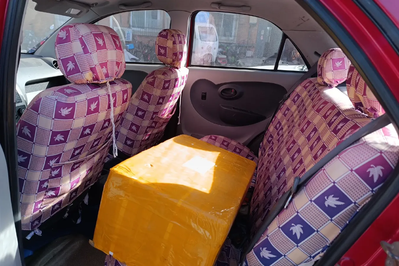 2010 FAW Vita V2 1.3L 91HP L4 5MT,autocango,china used car exporter,china ev exporter,chinese used car exporter,chinese used ev exporter