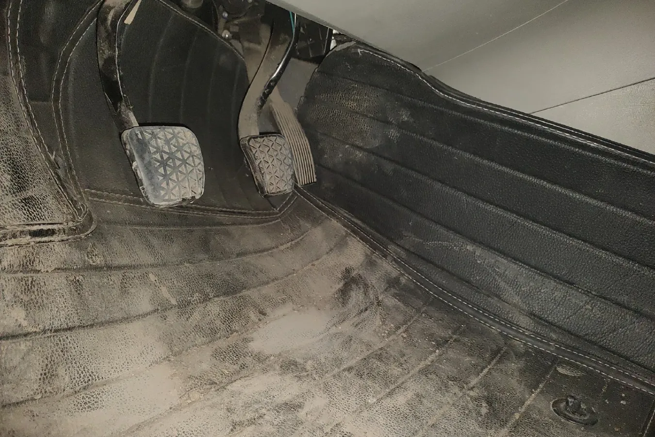 2014 BeiJing Auto Senova D50 1.5L 113HP L4 5MT,autocango,china used car exporter,china ev exporter,chinese used car exporter,chinese used ev exporter