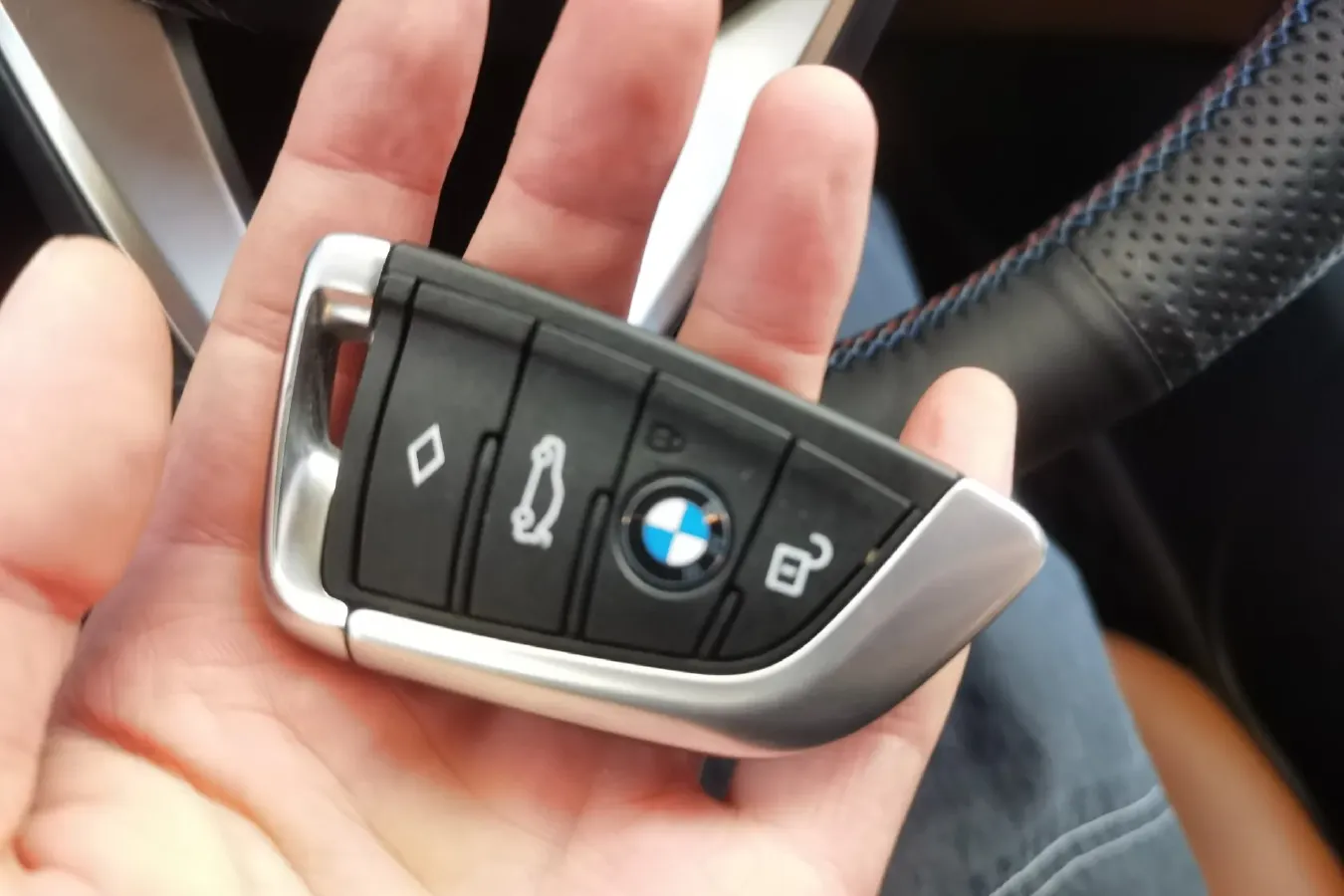 2018 BMW 5 Series 2.0T 224HP L4 8AT,autocango,china used car exporter,china ev exporter,chinese used car exporter,chinese used ev exporter