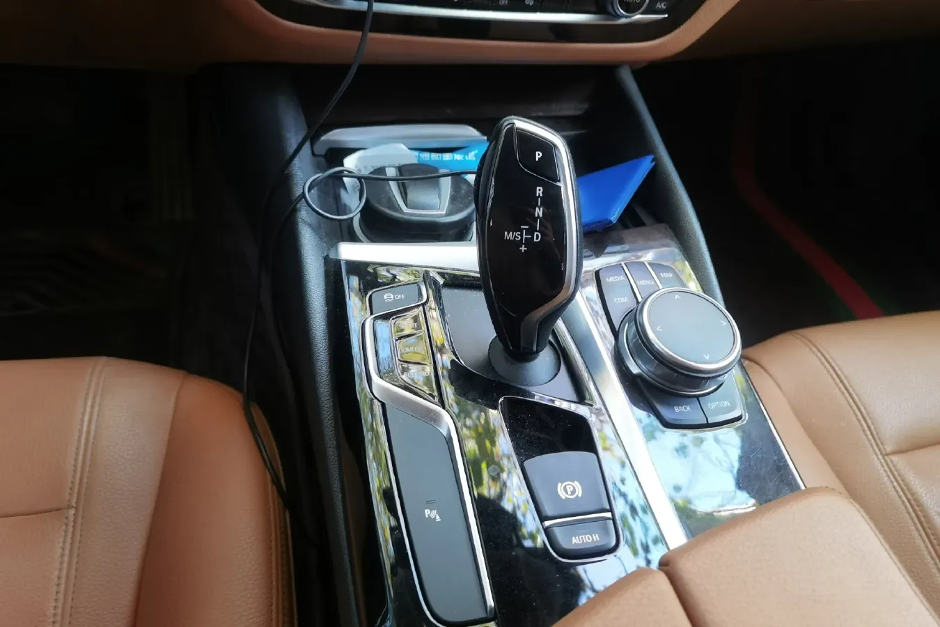 2018 BMW 5 Series 2.0T 224HP L4 8AT,autocango,china used car exporter,china ev exporter,chinese used car exporter,chinese used ev exporter