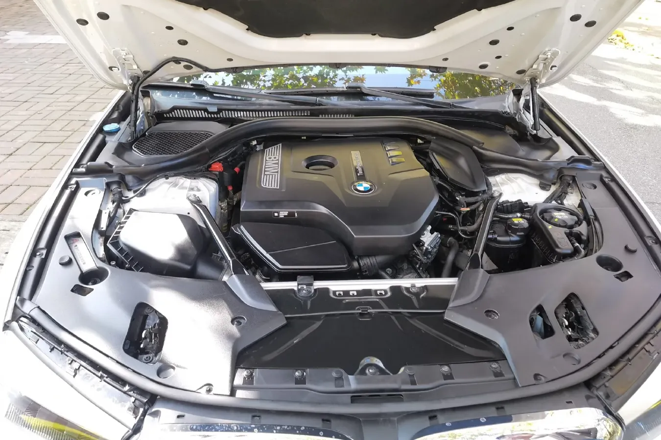 2018 BMW 5 Series 2.0T 224HP L4 8AT,autocango,china used car exporter,china ev exporter,chinese used car exporter,chinese used ev exporter