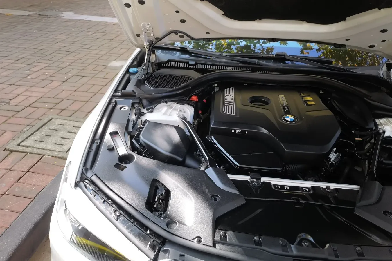 2018 BMW 5 Series 2.0T 224HP L4 8AT,autocango,china used car exporter,china ev exporter,chinese used car exporter,chinese used ev exporter