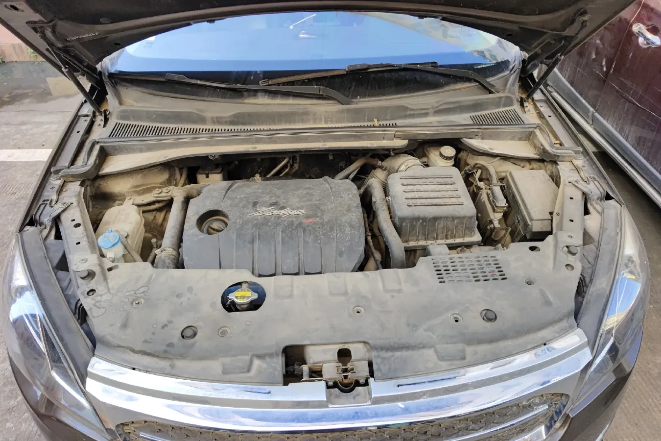 2015 Zotye Damy X5 1.5T 150HP L4 CVT,autocango,china used car exporter,china ev exporter,chinese used car exporter,chinese used ev exporter