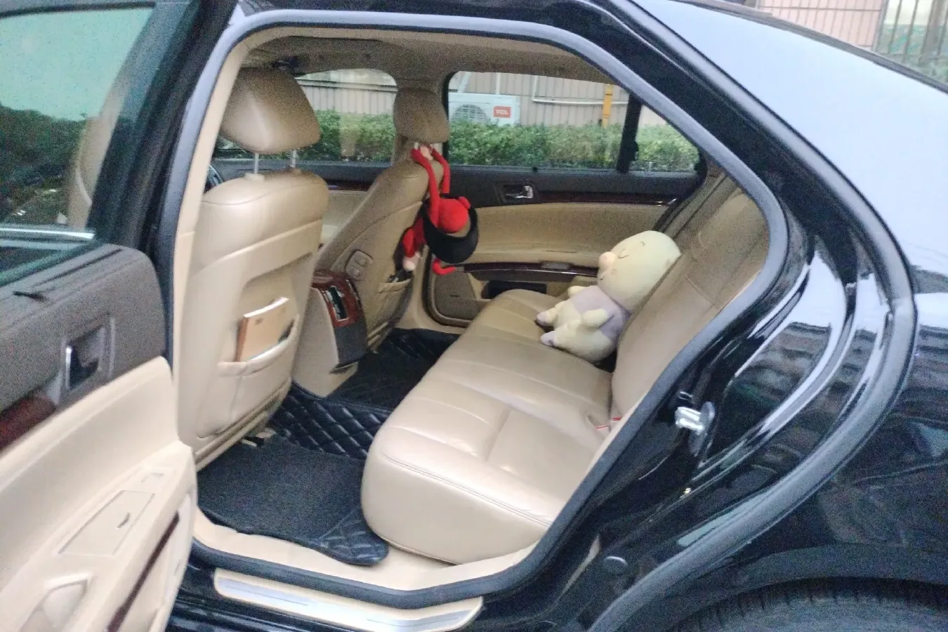 2011 Cadillac SLS 2.0T 262HP L4 6AT,autocango,china used car exporter,china ev exporter,chinese used car exporter,chinese used ev exporter