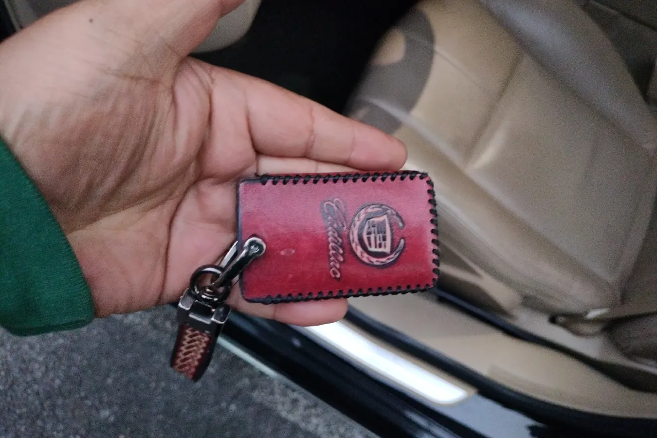 2011 Cadillac SLS 2.0T 262HP L4 6AT,autocango,china used car exporter,china ev exporter,chinese used car exporter,chinese used ev exporter