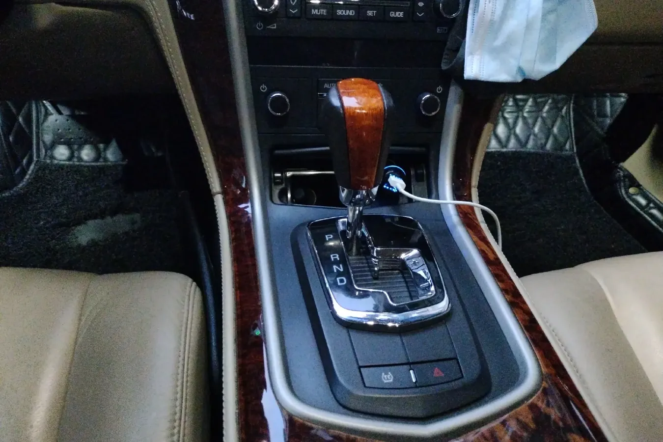 2011 Cadillac SLS 2.0T 262HP L4 6AT,autocango,china used car exporter,china ev exporter,chinese used car exporter,chinese used ev exporter