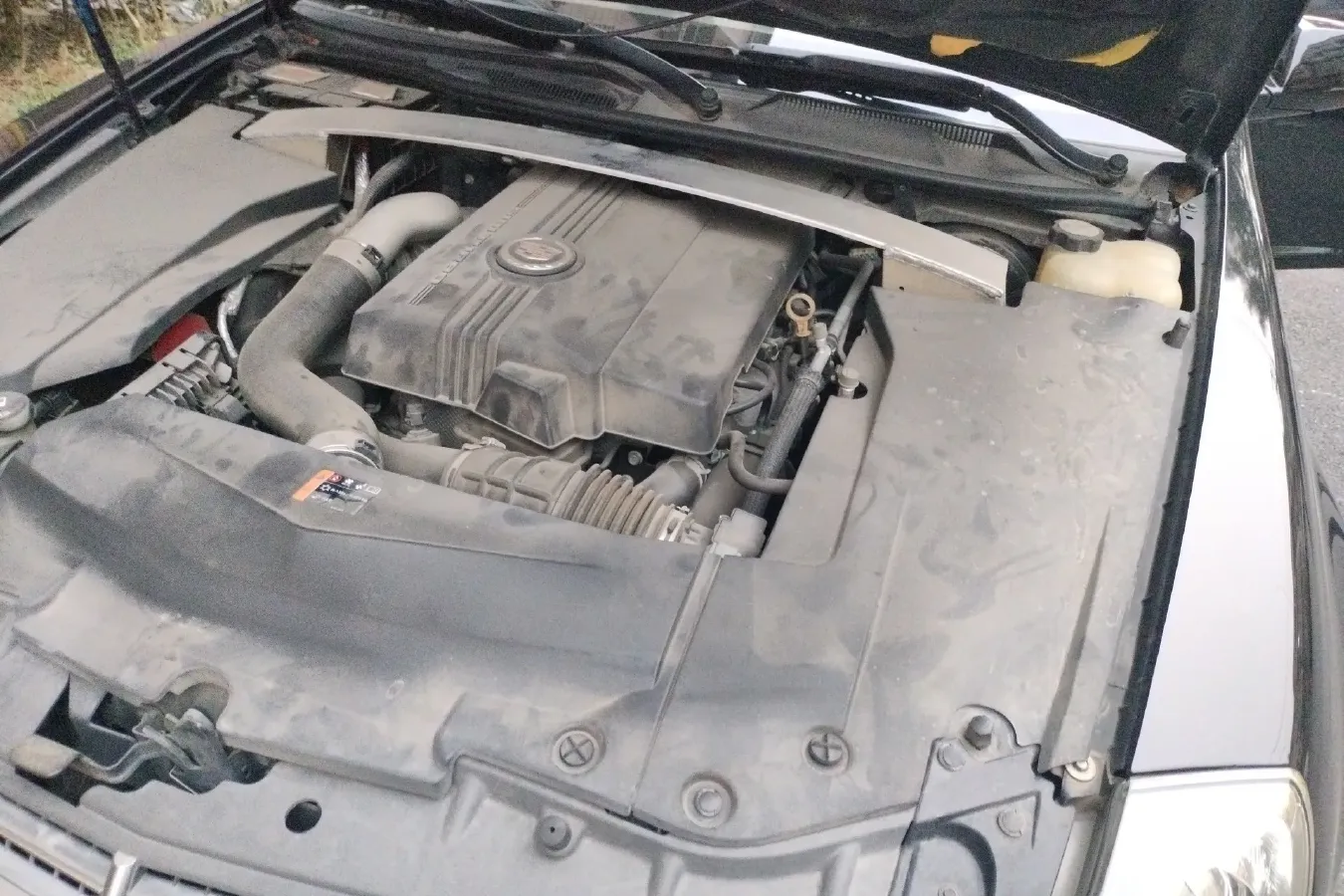 2011 Cadillac SLS 2.0T 262HP L4 6AT,autocango,china used car exporter,china ev exporter,chinese used car exporter,chinese used ev exporter