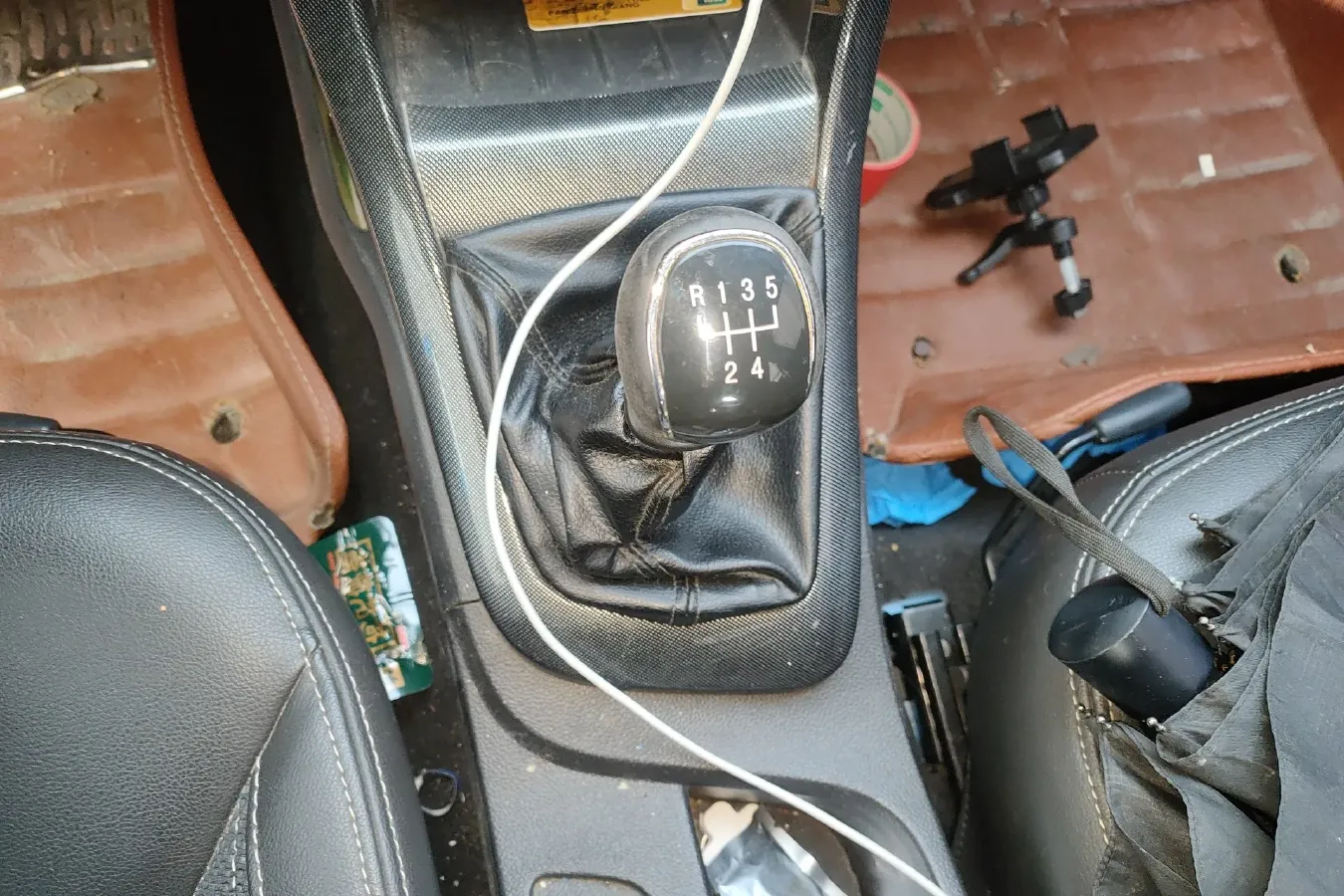 2014 BaoJun 610 1.5L 112HP L4 5MT,autocango,china used car exporter,china ev exporter,chinese used car exporter,chinese used ev exporter