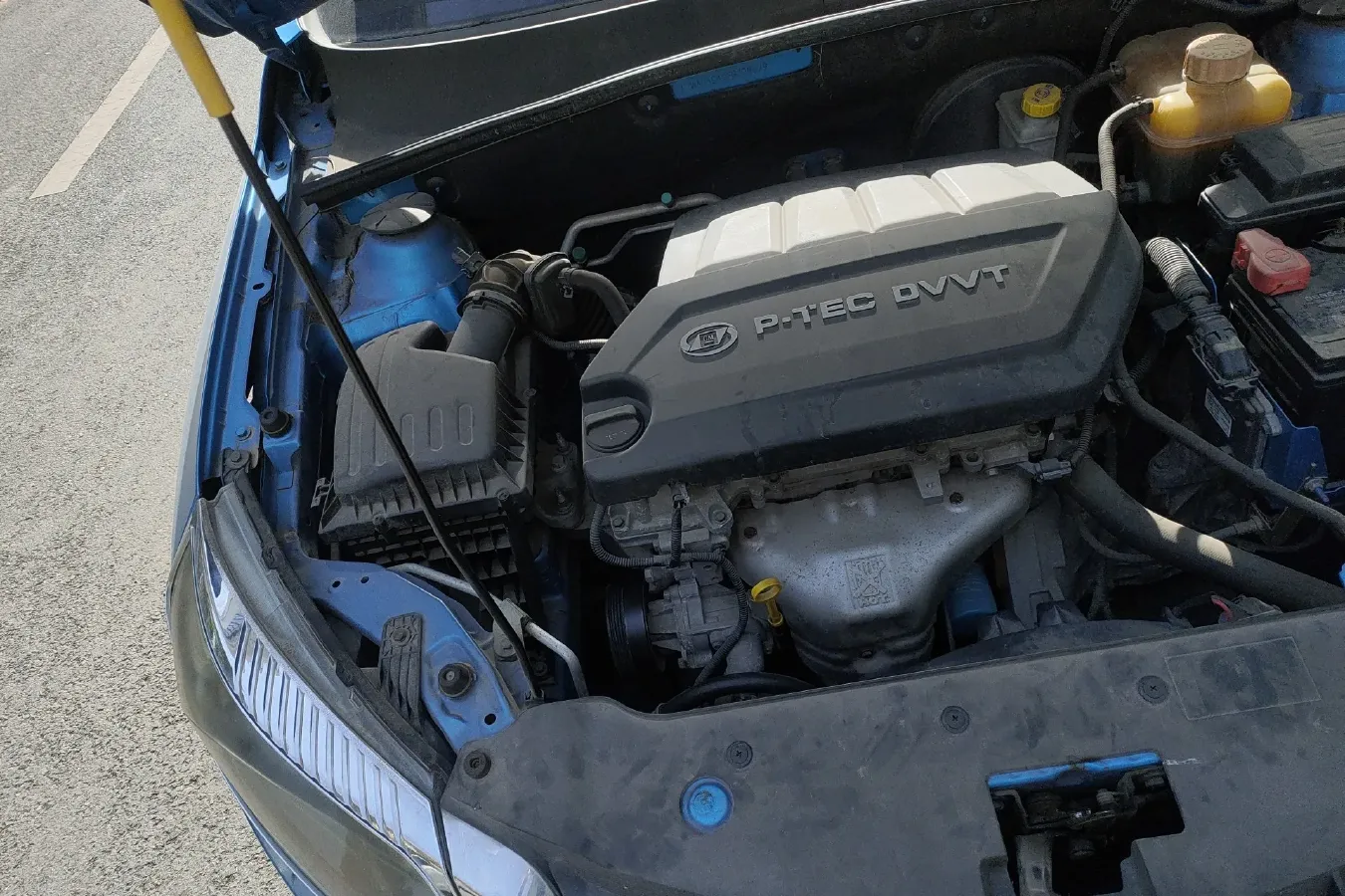 2014 BaoJun 610 1.5L 112HP L4 5MT,autocango,china used car exporter,china ev exporter,chinese used car exporter,chinese used ev exporter