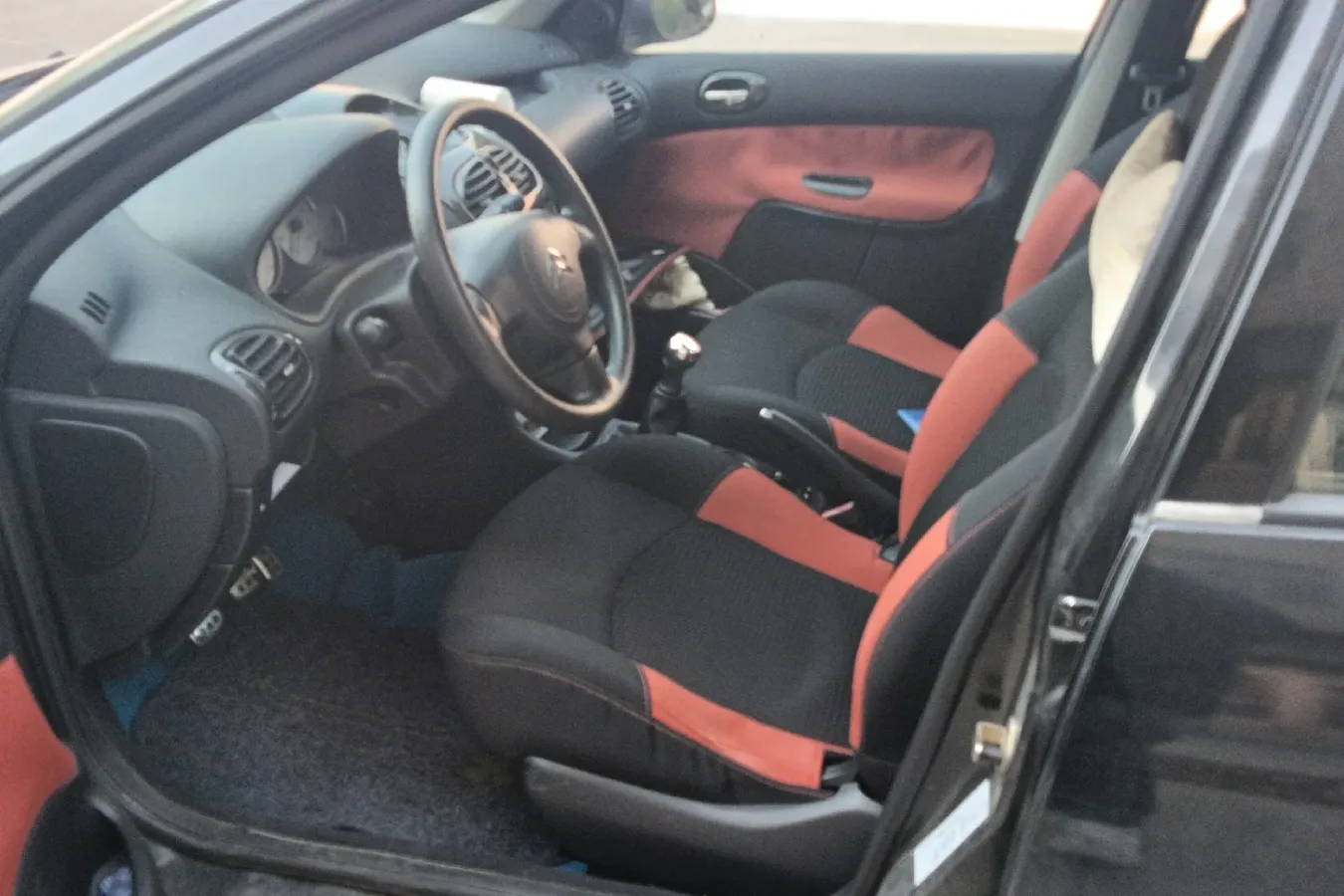 2012 Citroen C2 1.4L 76HP L4 5MT,autocango,china used car exporter,china ev exporter,chinese used car exporter,chinese used ev exporter