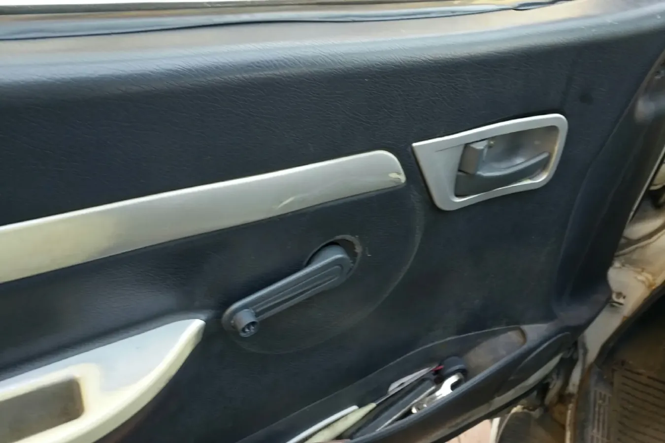 2015 KingLong JinWei 2.0L 102HP L4 5MT,autocango,china used car exporter,china ev exporter,chinese used car exporter,chinese used ev exporter