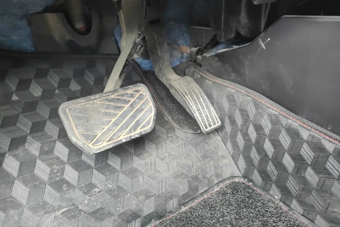 2017 Suzuki SX4 S-Cross 1.6L 122HP L4 CVT,autocango,china used car exporter,china ev exporter,chinese used car exporter,chinese used ev exporter