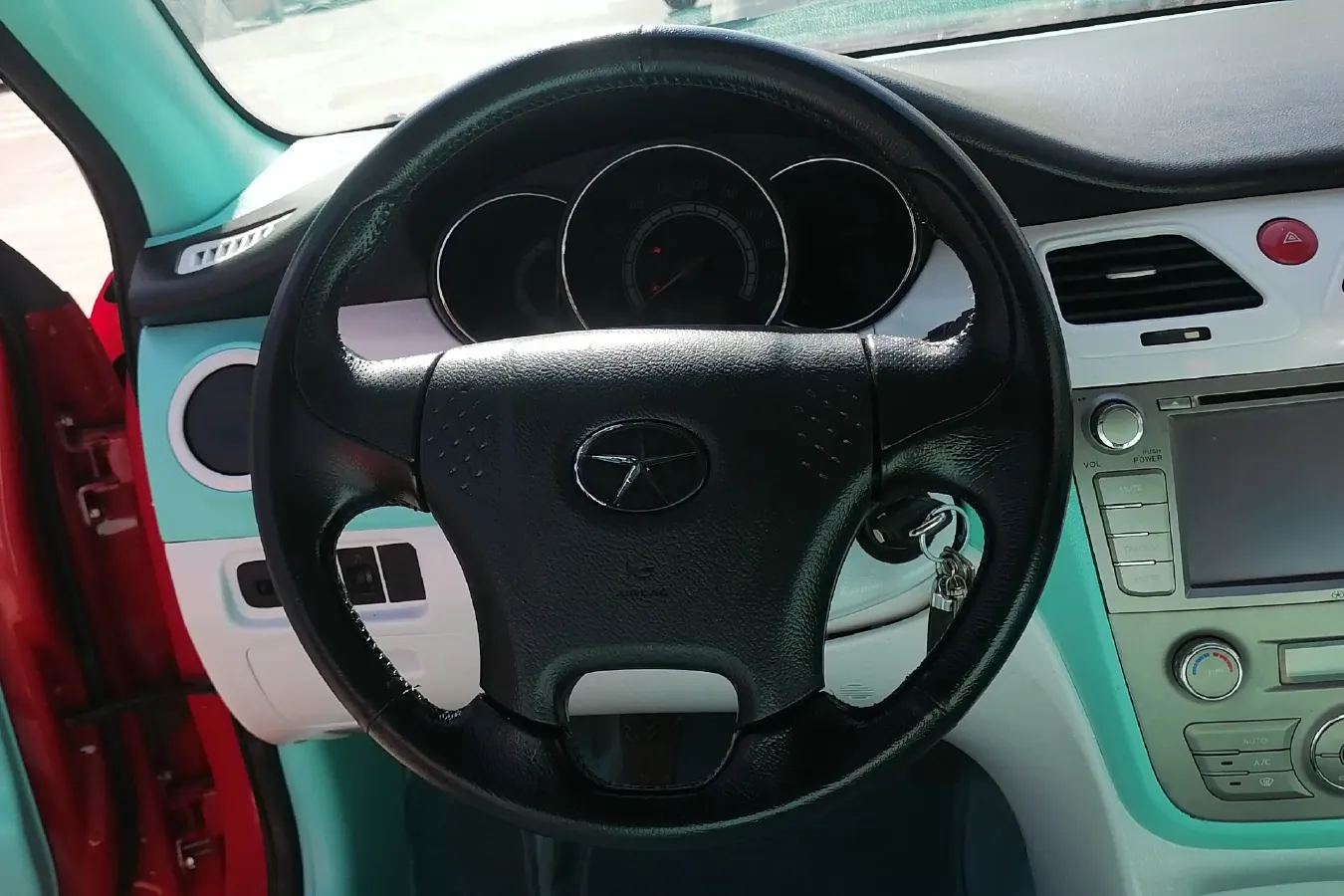 2010 JAC HeYue 1.5L 103HP L4 5MT,autocango,china used car exporter,china ev exporter,chinese used car exporter,chinese used ev exporter