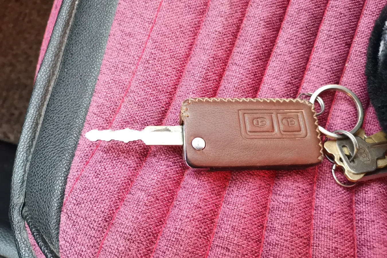 2013 HaiMa S7 2.0L 150HP L4 5MT,autocango,china used car exporter,china ev exporter,chinese used car exporter,chinese used ev exporter