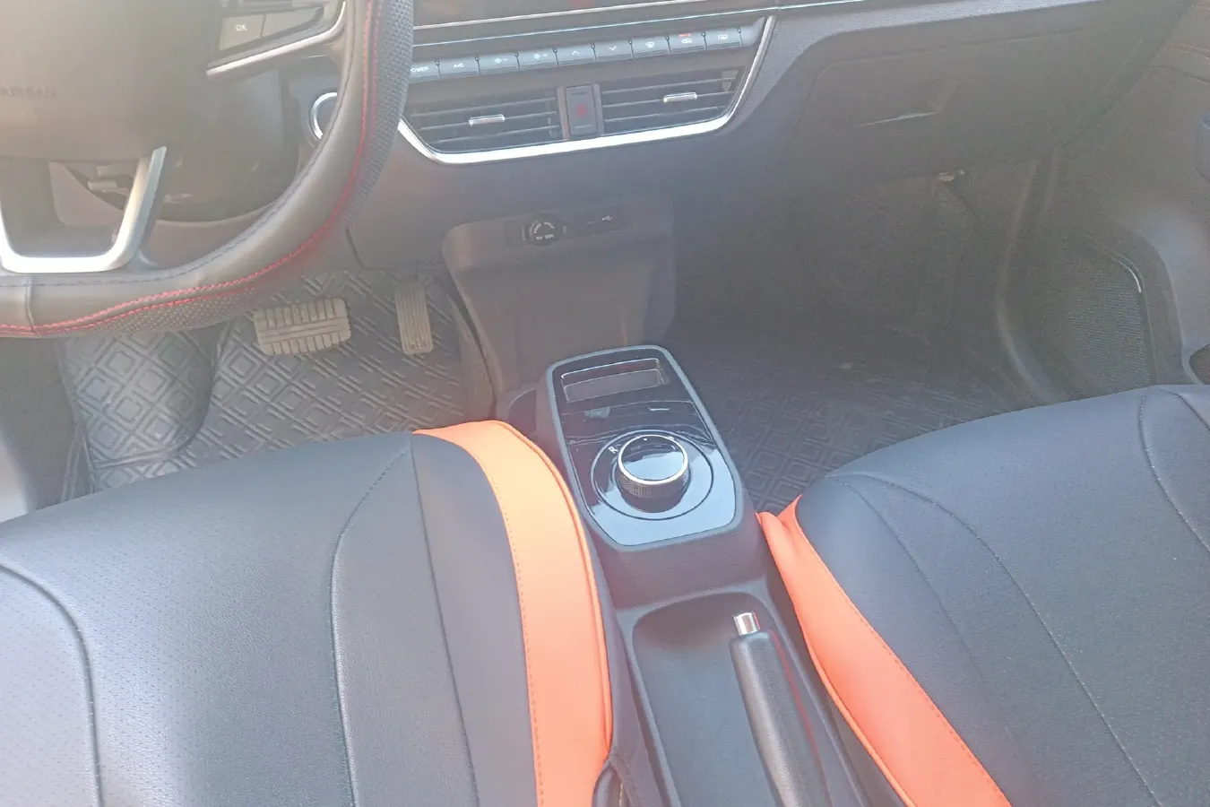 2021 EV House YOUNG BEV 38.54KWH,autocango,china used car exporter,china ev exporter,chinese used car exporter,chinese used ev exporter