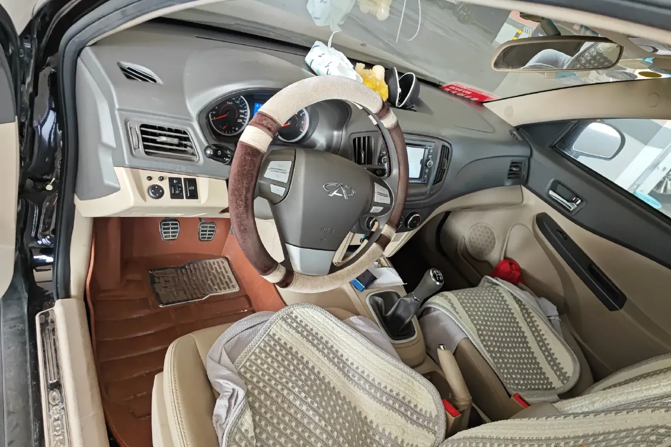 2011 Chery E5 1.5L 109HP L4 5MT,autocango,china used car exporter,china ev exporter,chinese used car exporter,chinese used ev exporter