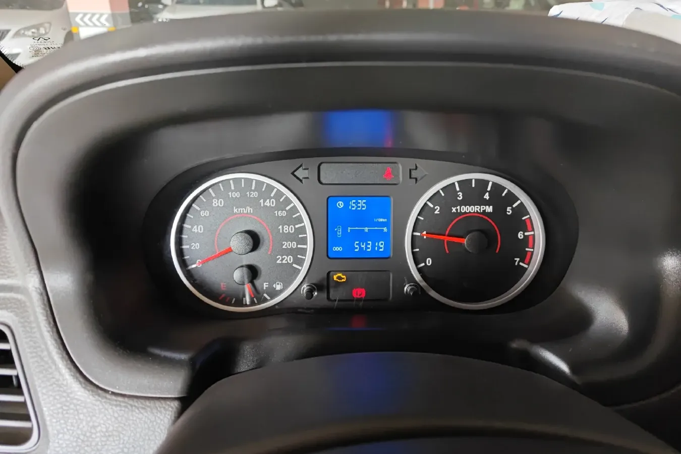 2011 Chery E5 1.5L 109HP L4 5MT,autocango,china used car exporter,china ev exporter,chinese used car exporter,chinese used ev exporter