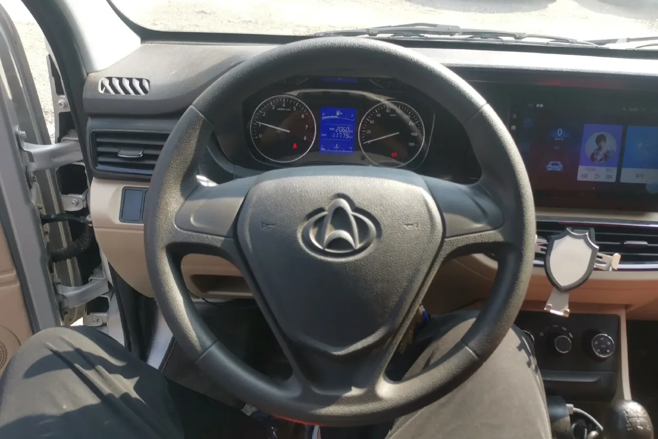 2022 ChangAn KuaYue KuaYueXing V3 1.5L 107HP L4 5MT,autocango,china used car exporter,china ev exporter,chinese used car exporter,chinese used ev exporter