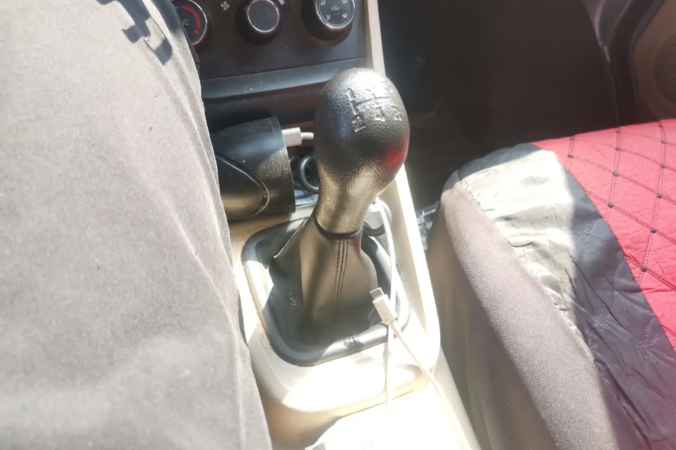 2022 ChangAn KuaYue KuaYueXing V3 1.5L 107HP L4 5MT,autocango,china used car exporter,china ev exporter,chinese used car exporter,chinese used ev exporter