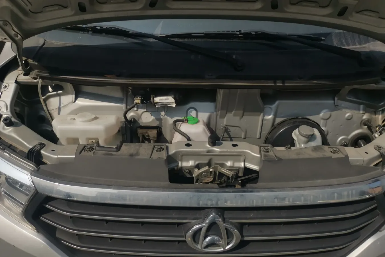 2022 ChangAn KuaYue KuaYueXing V3 1.5L 107HP L4 5MT,autocango,china used car exporter,china ev exporter,chinese used car exporter,chinese used ev exporter