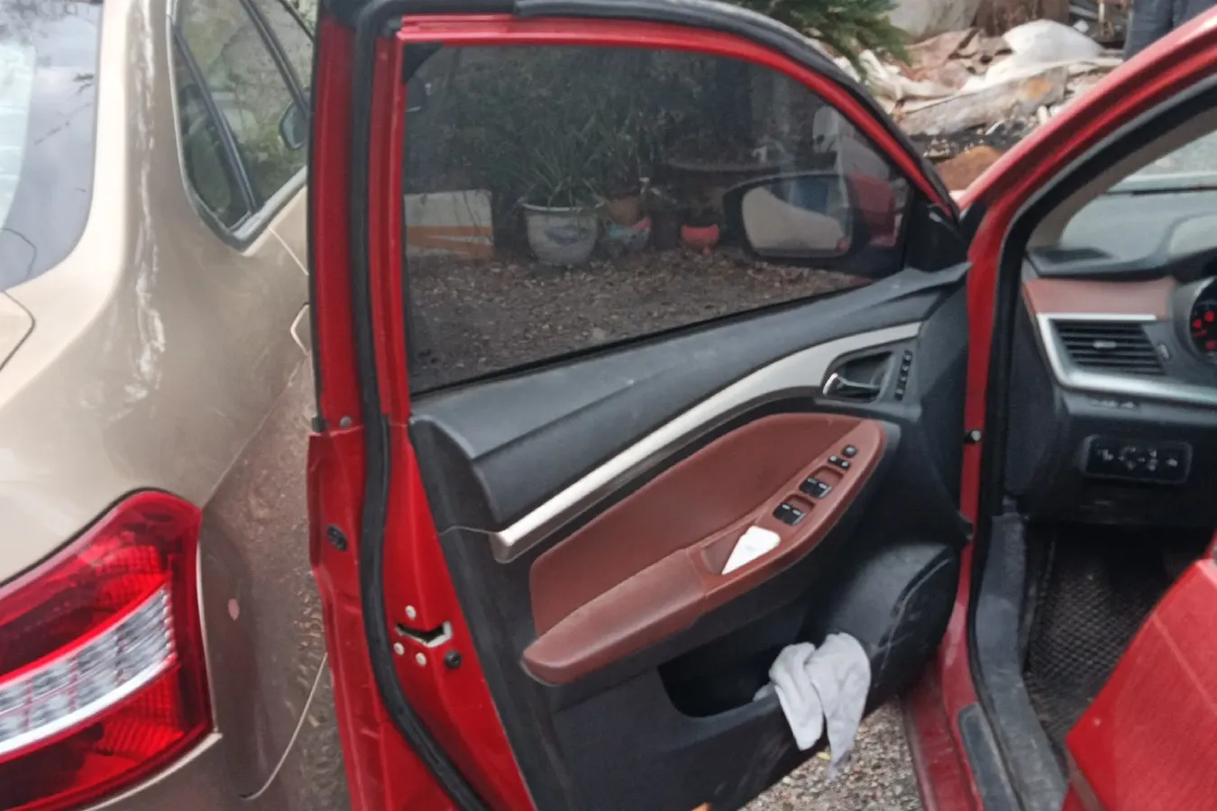 2014 BYD G5 1.5T 154HP L4 6DCT,autocango,china used car exporter,china ev exporter,chinese used car exporter,chinese used ev exporter