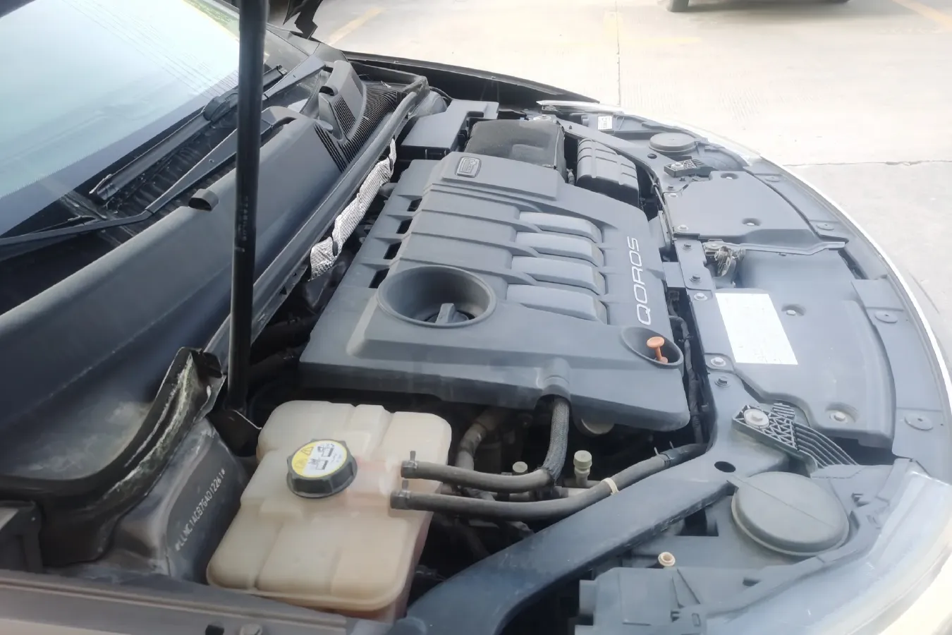 2016 Qoros 3 1.6T 156HP L4 6DCT,autocango,china used car exporter,china ev exporter,chinese used car exporter,chinese used ev exporter